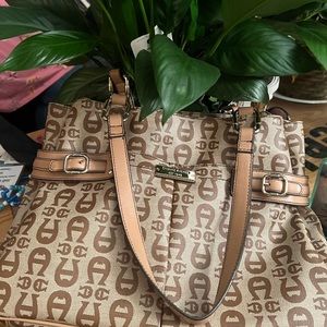 Etienne Aigner purse